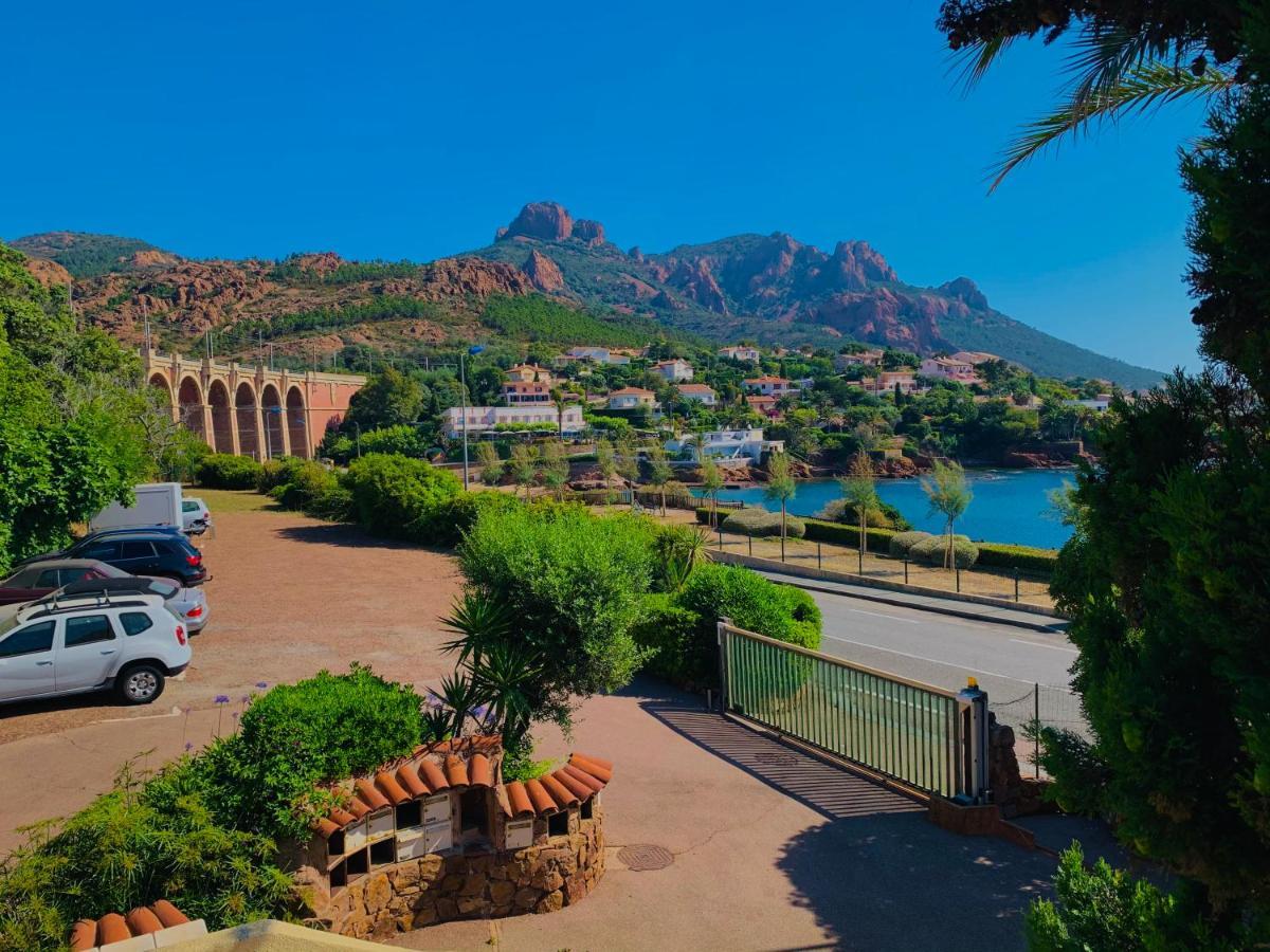 Apartmán Antheor - Vue Exceptionnelle - Refait A Neuf 4 Couchages Saint-Raphaël Exteriér fotografie
