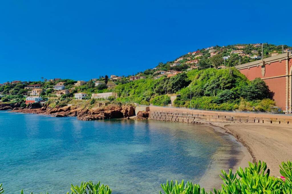 Apartmán Antheor - Vue Exceptionnelle - Refait A Neuf 4 Couchages Saint-Raphaël Exteriér fotografie